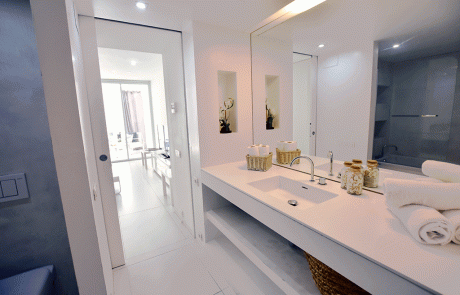 Patio-Blanco-Rock-Ibiza_12