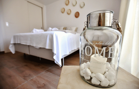 Bon-Viure-Kate-Moss-Ibiza_04