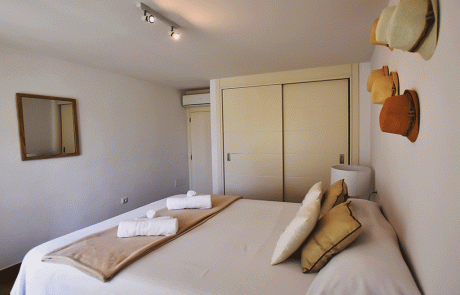 Bon-Viure-Kate-Moss-Ibiza_22